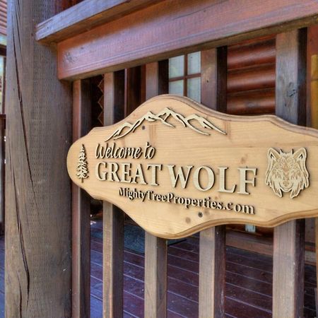 Great Wolf Cabin In Pigeon Forge!ヴィラ エクステリア 写真