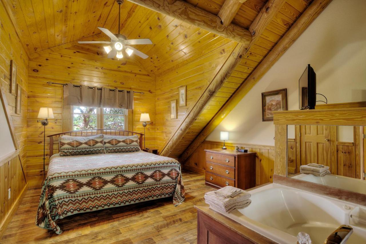 Great Wolf Cabin In Pigeon Forge!ヴィラ エクステリア 写真