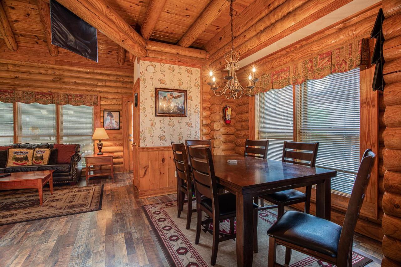 Great Wolf Cabin In Pigeon Forge!ヴィラ エクステリア 写真