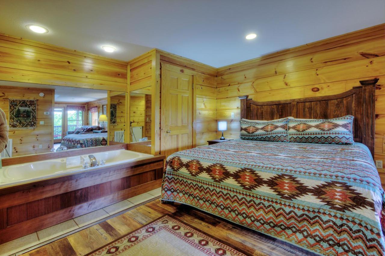 Great Wolf Cabin In Pigeon Forge!ヴィラ エクステリア 写真