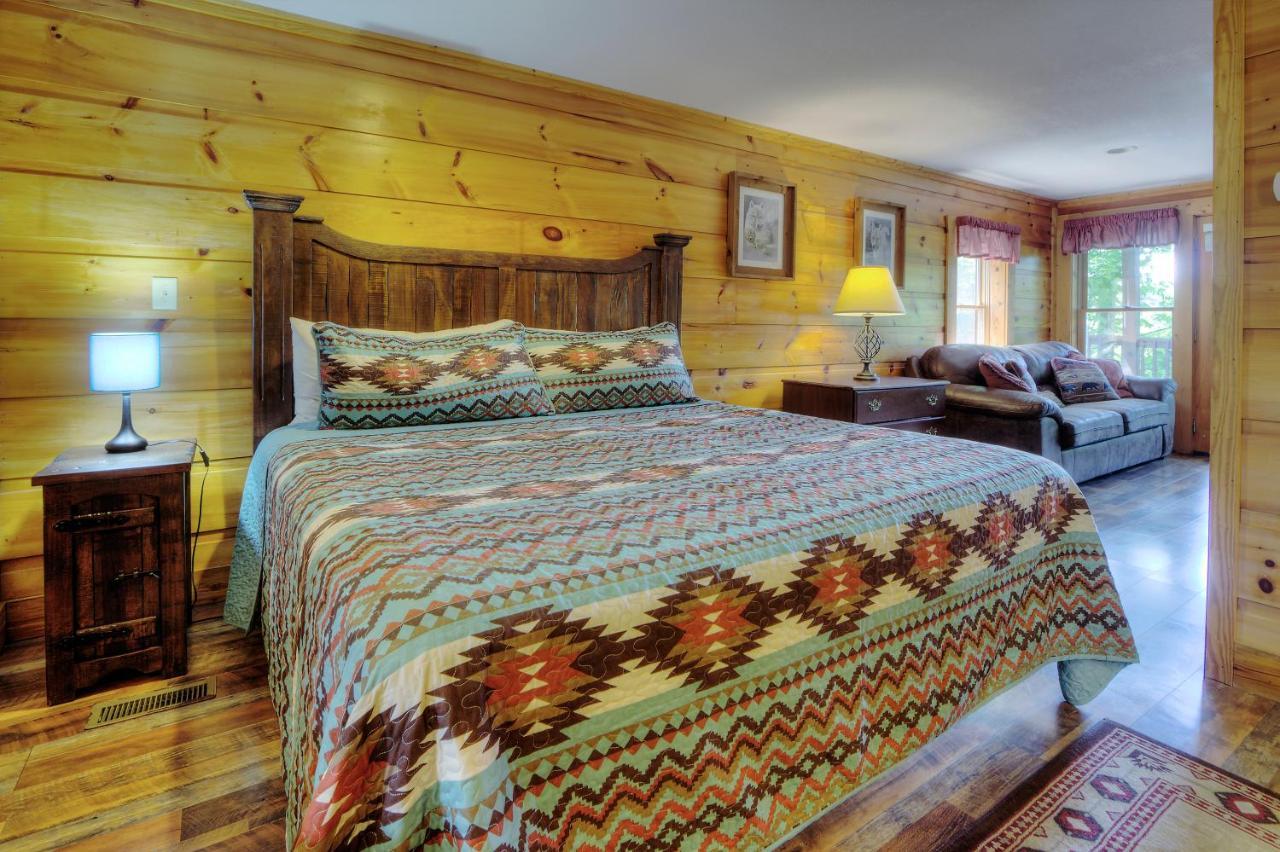 Great Wolf Cabin In Pigeon Forge!ヴィラ エクステリア 写真