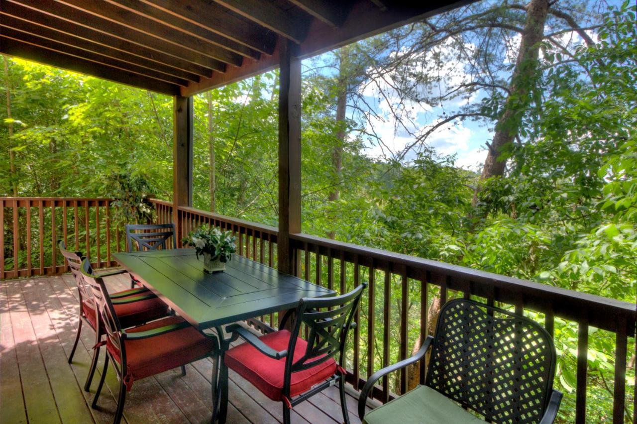 Great Wolf Cabin In Pigeon Forge!ヴィラ エクステリア 写真