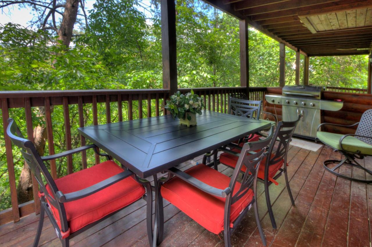 Great Wolf Cabin In Pigeon Forge!ヴィラ エクステリア 写真