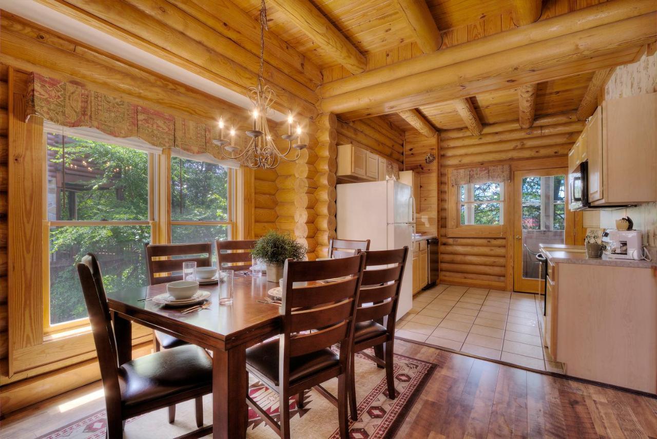 Great Wolf Cabin In Pigeon Forge!ヴィラ エクステリア 写真